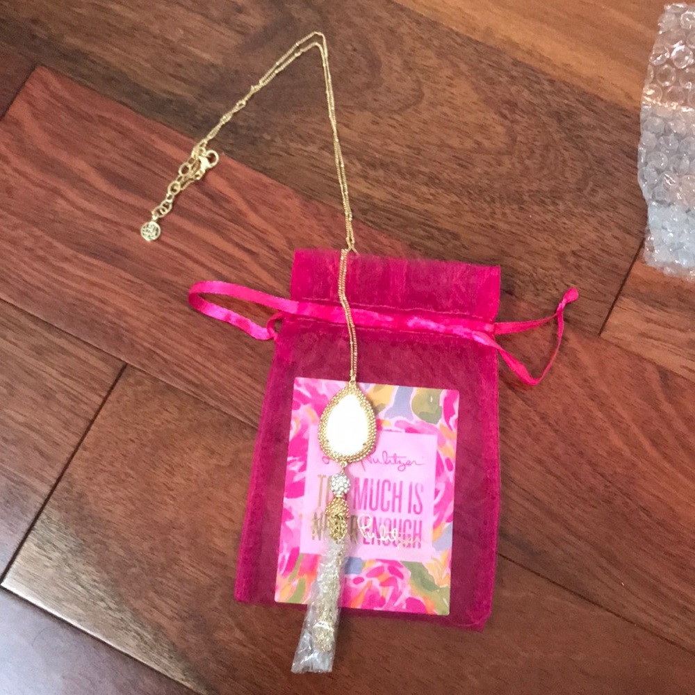 Lilly Pulitzer Long Necklace NWOT